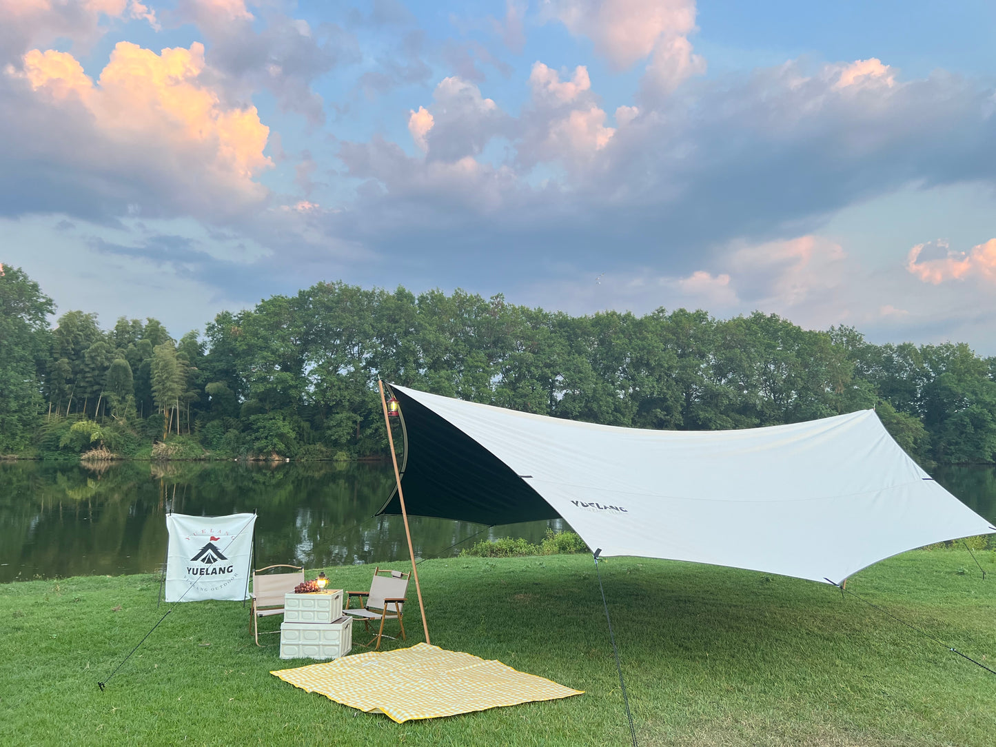 22×19ft Extra Large Canmping Tarp Canopy for Big Family- White